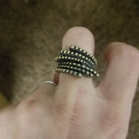 Ring - Picture 3 of 3